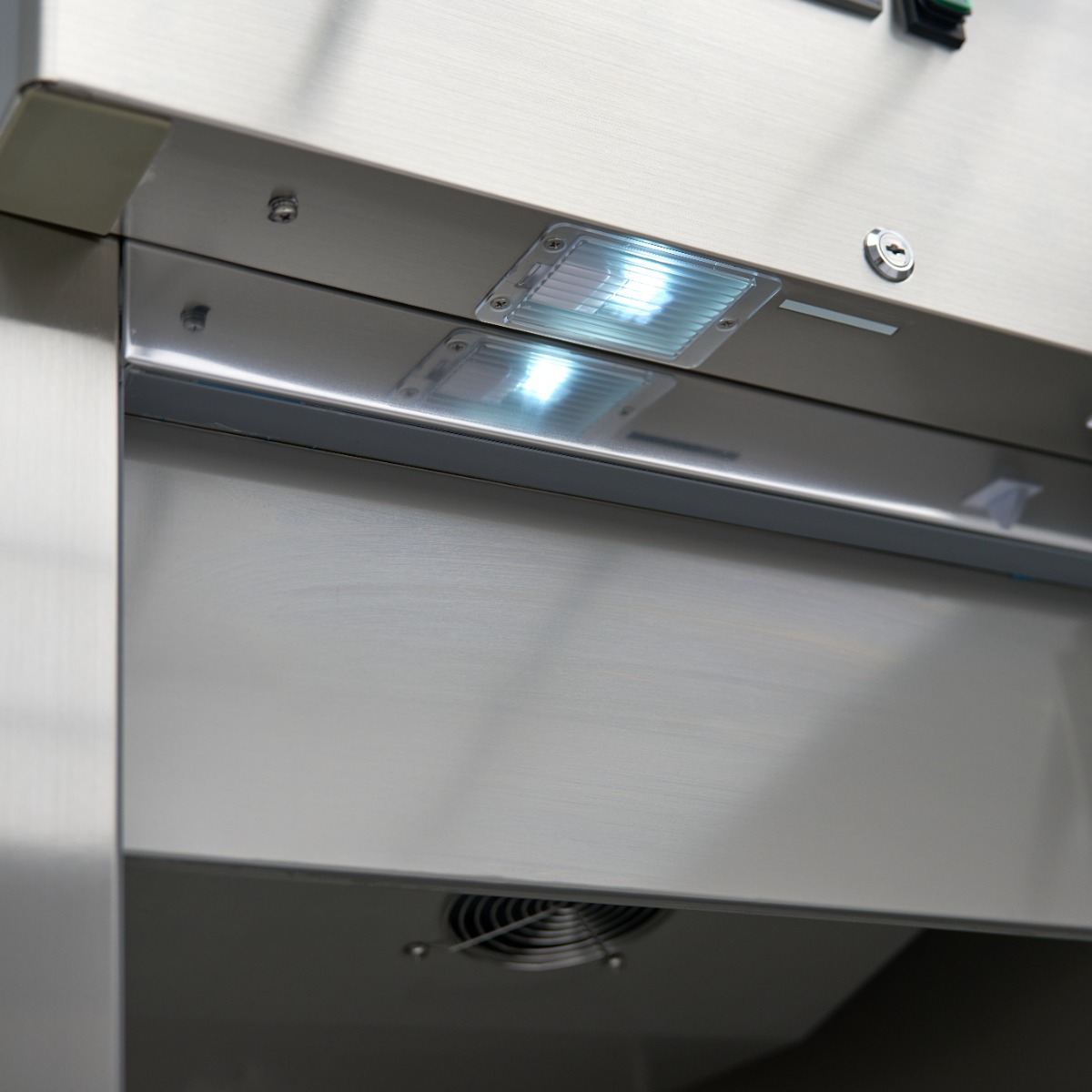 Chladnička 400 l - 3 nastaviteľných políc - nerezová oceľ - na kolieskach – Obrázok 22