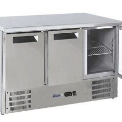 Třídveřový chladicí stůl s pracovní deskou a podstavcem, Arktic, 219L